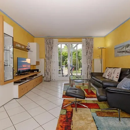 2 Am Stadtwald Modern Retreat Holiday home Kuehlungsborn