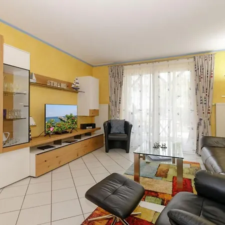 2 Am Stadtwald Modern Retreat