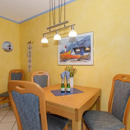 2 Am Stadtwald Modern Retreat * Kuehlungsborn